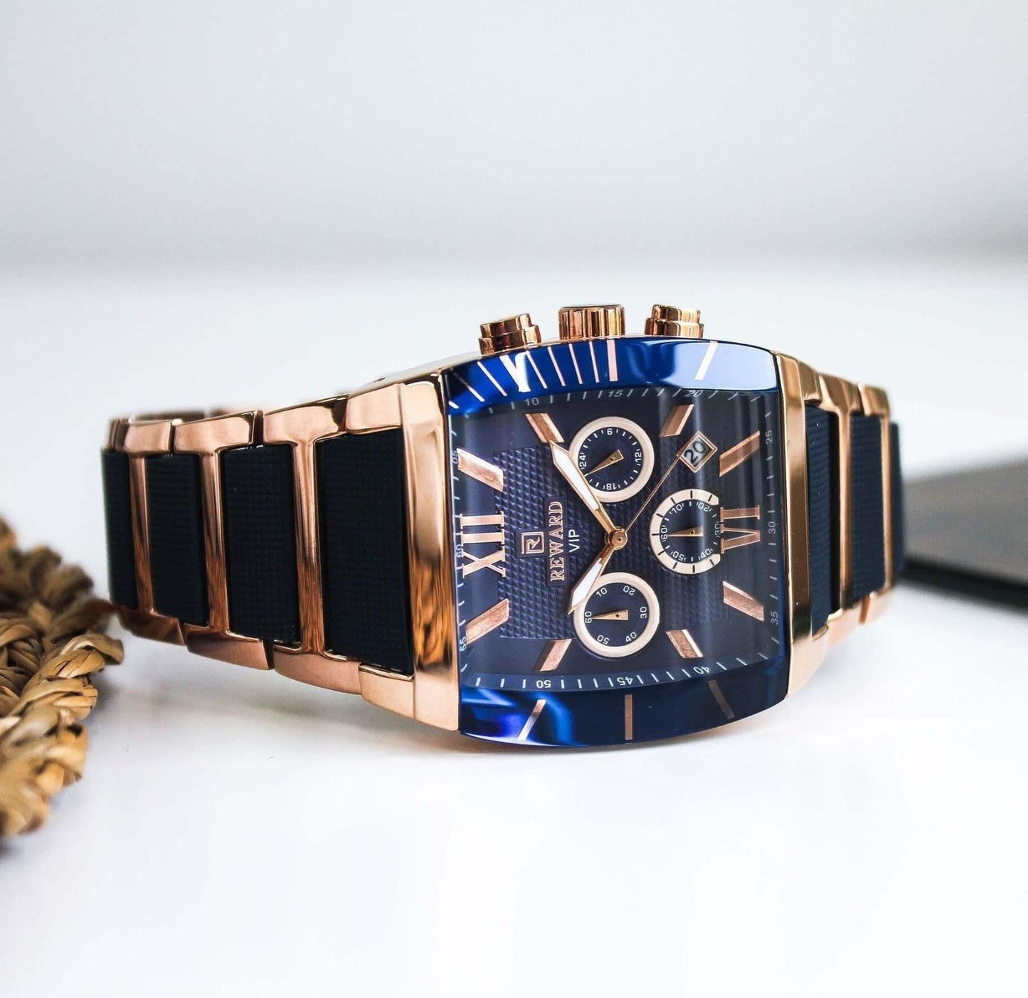 🖤 REWARD Black Gold Edition – Dominate in Style