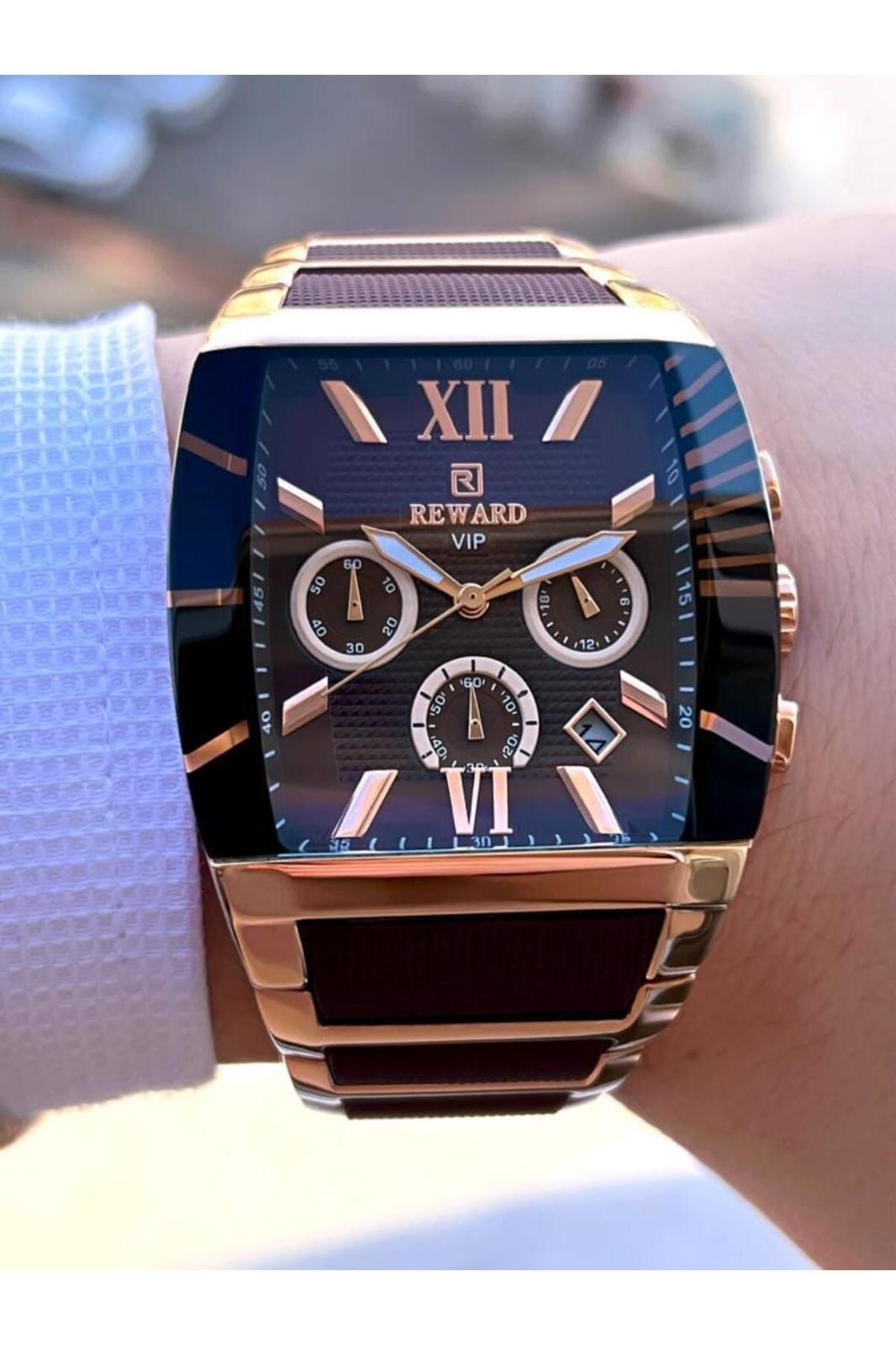 🖤 REWARD Black Gold Edition – Dominate in Style